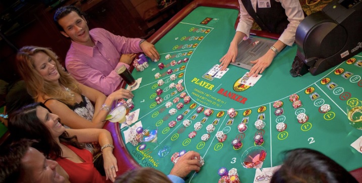 play baccarat online for free